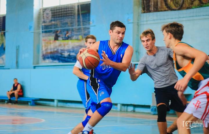 Илья Дмитриев: аспирант, баскетболист и начальник